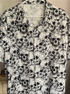 Men's Skull & Floral Short-Sleeve Button-Up Shirt - Black & White